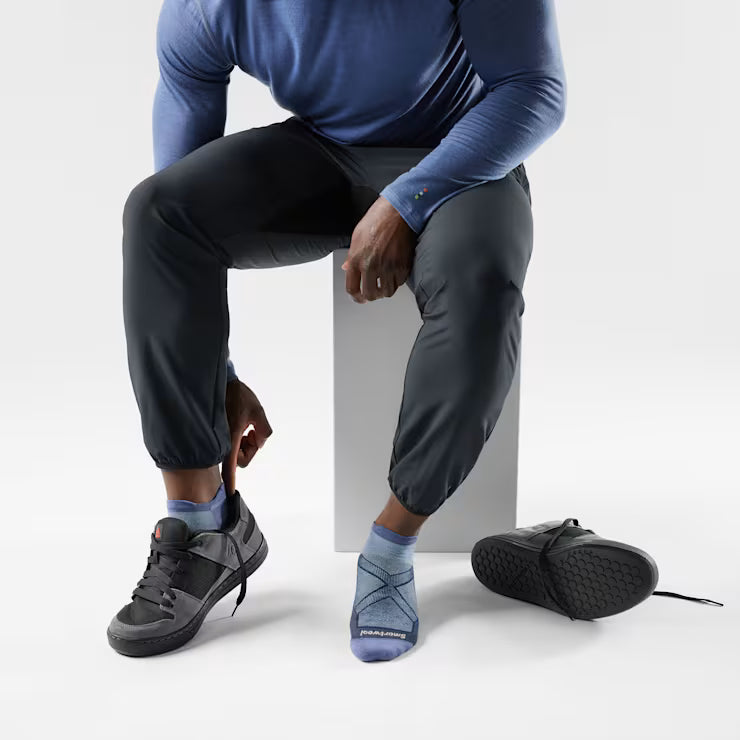 Smartwool Merino Bike Low Ankle Socks - Image 2