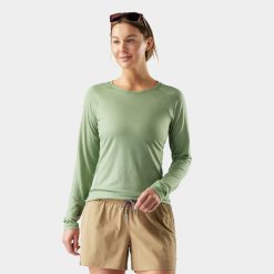 Smartwool Merino Women's Classic All-Season Merino Base Layer Crew