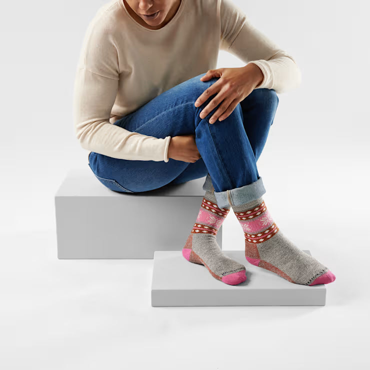 Smartwool Merino Women's Everyday Cozy Snowflake Dream Crew Socks - Image 2