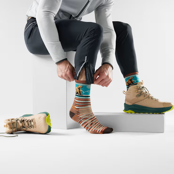 Smartwool Merino Hike Bear Stripe Mid Crew Socks - Image 2