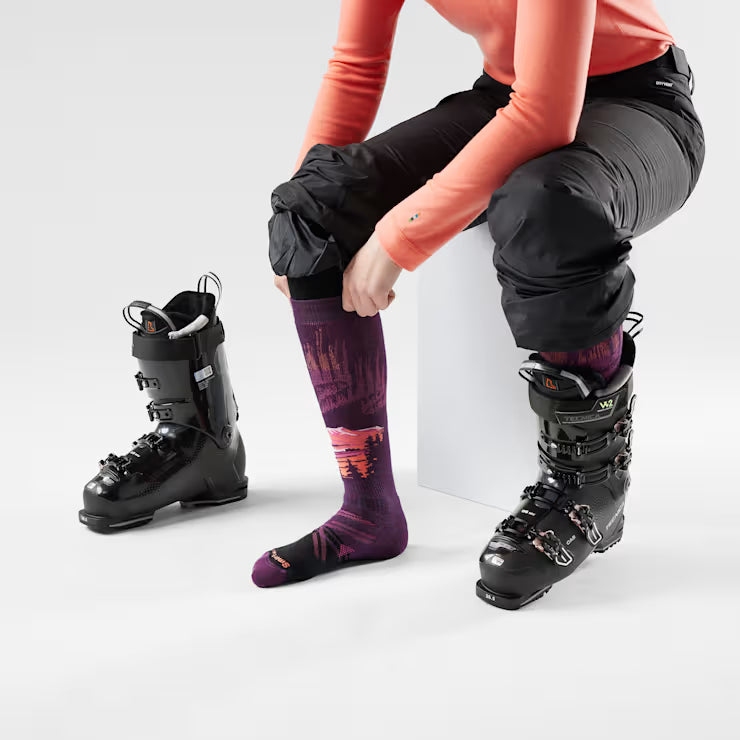 Smartwool Merino Women's Ski Alpine Auroras Over The Calf Socks - Image 2