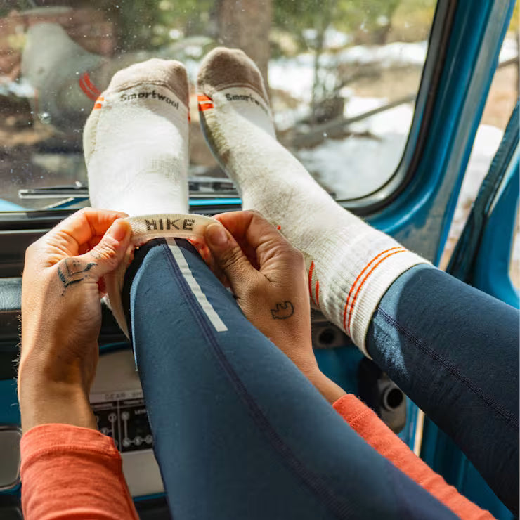 Smartwool Merino Women's Hike Mid Crew Socks - Image 2