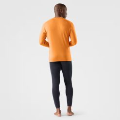 Alternative view of Smartwool Merino Men's Classic Thermal Merino Base Layer Crew