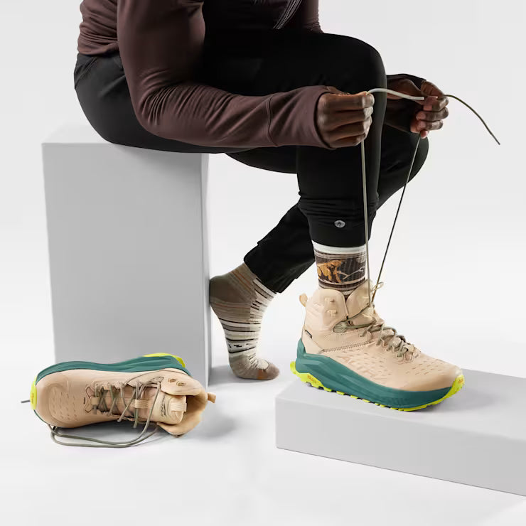 Smartwool Merino Hike Bear Stripe Mid Crew Socks - Image 2