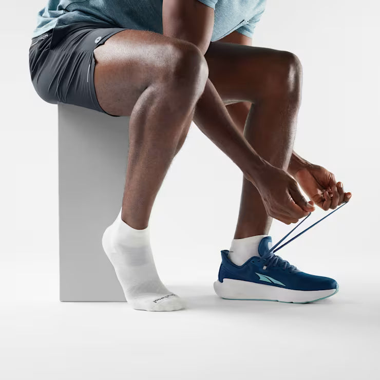 Smartwool Merino Run Ankle Socks - Image 2